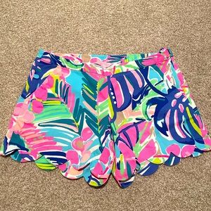 Lilly Pulitzer Multicolor Scallop Hem Tropical Print Shorts